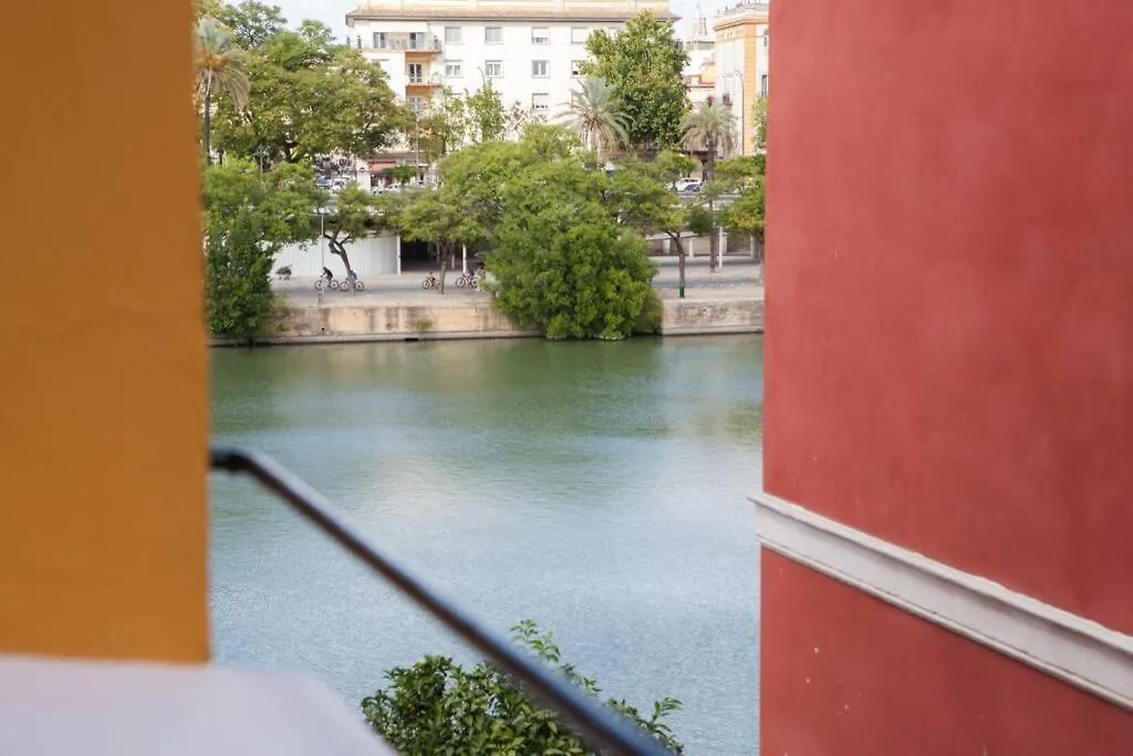 Apartment Triana En Plena Calle Betis Maravilloso Apart. Seville Spain