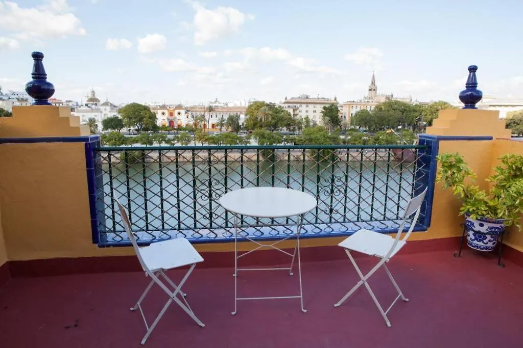 Triana En Plena Calle Betis Maravilloso Apart. Seville Apartment