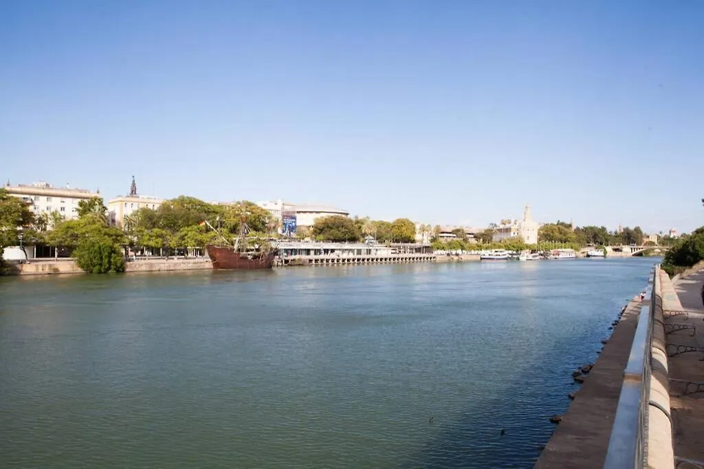 Triana En Plena Calle Betis Maravilloso Apart. Seville 0*,  Spain